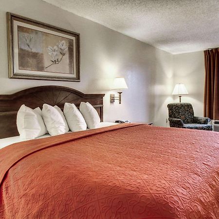 Quality Inn & Suites Clinton Eksteriør bilde
