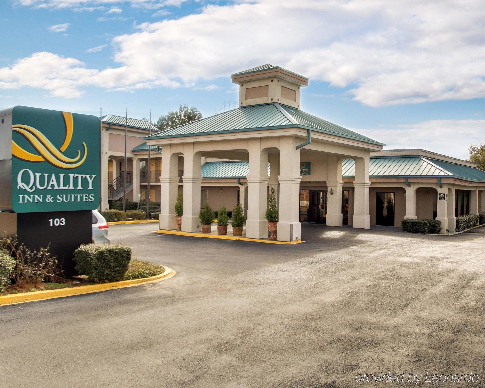 Quality Inn & Suites Clinton Eksteriør bilde